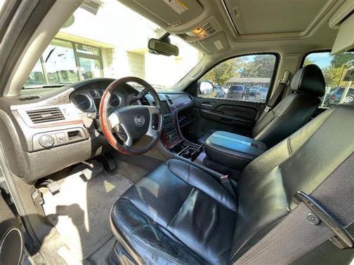 2009 Cadillac Escalade Base