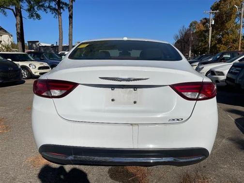 2016 Chrysler 200 Limited