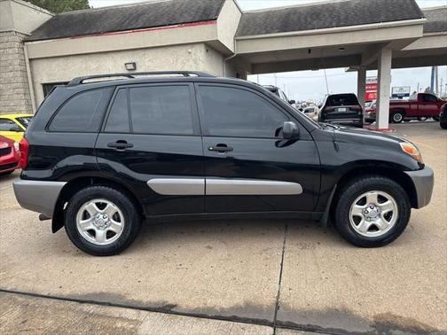 2004 Toyota RAV4 Base