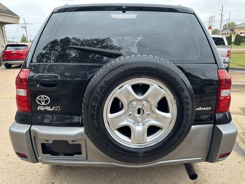 2004 Toyota RAV4 Base
