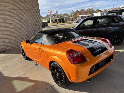 2003 Toyota MR2 