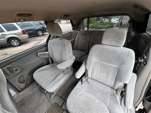 Aspen Green Pearl 2005 Toyota Sienna 5dr LE FWD 7-Passenger (Natl)
