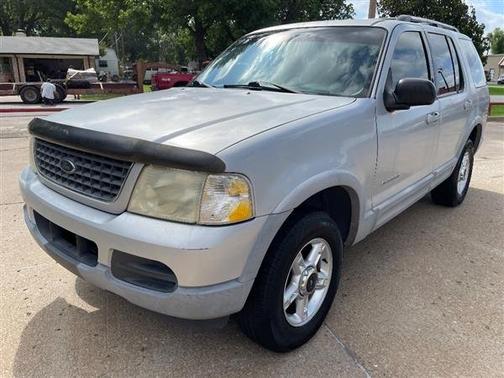 Silver Birch Metallic 2002 Ford Explorer 4dr 114" WB XLT