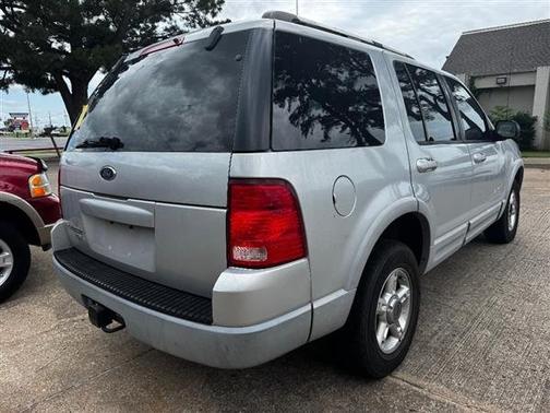 Silver Birch Metallic 2002 Ford Explorer 4dr 114" WB XLT