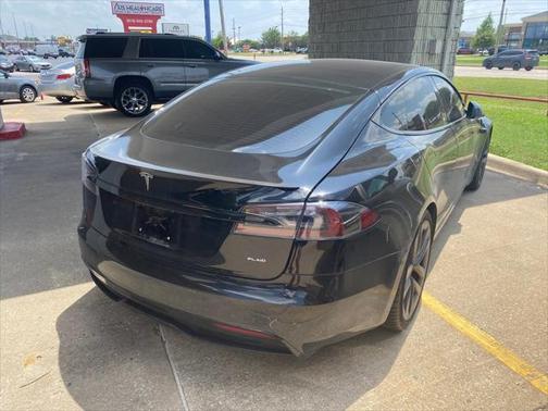 2022 Tesla Model S Plaid