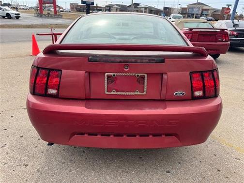 2000 Ford Mustang Base
