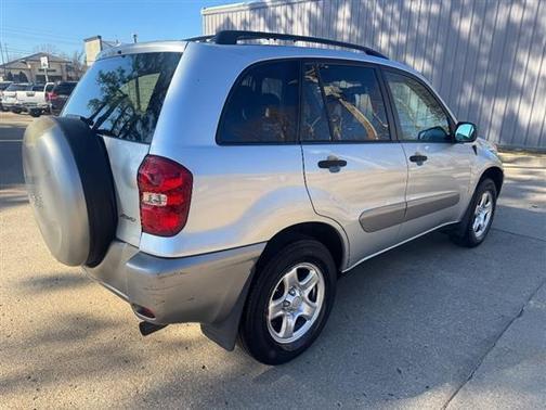 2005 Toyota RAV4 Base