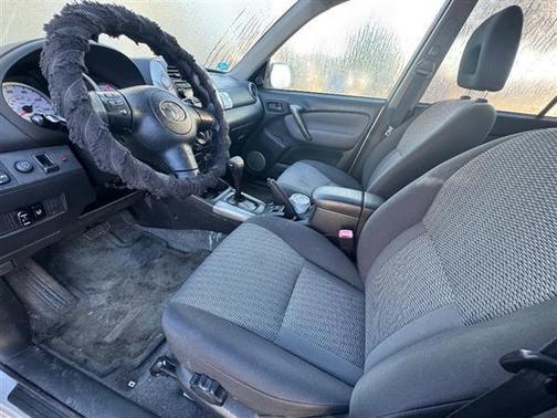 2005 Toyota RAV4 Base