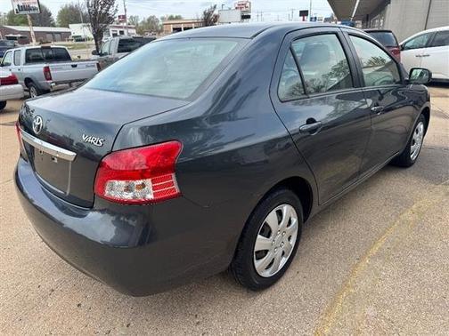 2012 Toyota Yaris 4dr Sdn Auto (Natl)