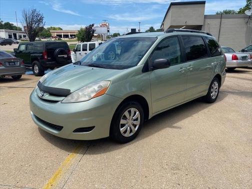 2008 Toyota Sienna LE