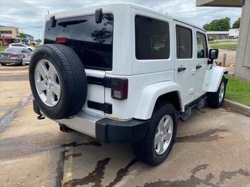 2012 Jeep Wrangler Unlimited Sahara