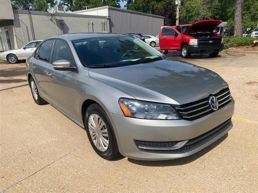 2014 Volkswagen Passat 1.8T S