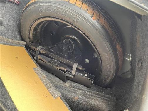 2011 Lincoln Town Car Signature