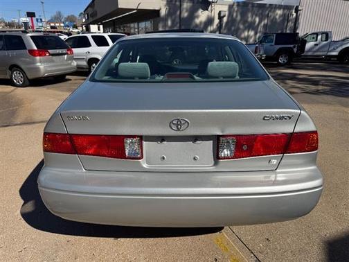 2001 Toyota Camry LE
