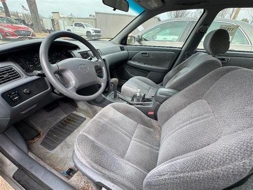 2001 Toyota Camry LE