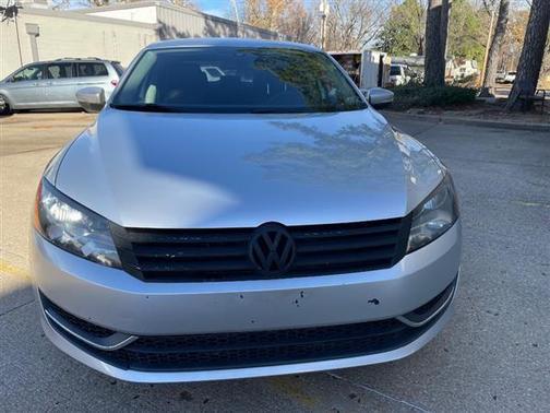 2014 Volkswagen Passat 1.8T S