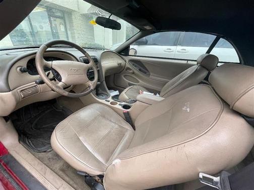 2004 Ford Mustang Premium