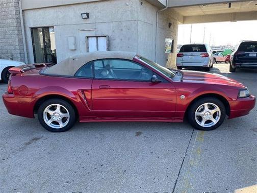2004 Ford Mustang Premium