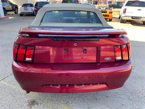 2004 Ford Mustang Premium