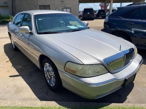 2008 Lincoln Town Car Signature