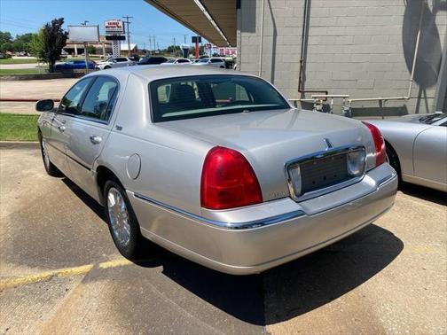2008 Lincoln Town Car Signature