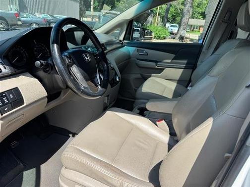Taffeta White 2012 Honda Odyssey 5dr EX-L