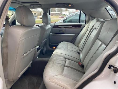 2007 Lincoln Town Car Signature