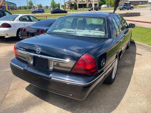 2011 Mercury Grand Marquis LS (Fleet Only)