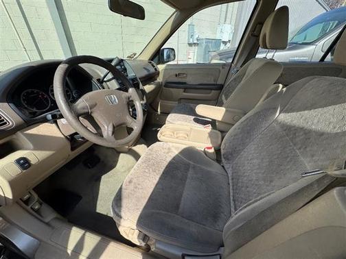 2005 Honda CR-V 2WD LX AT