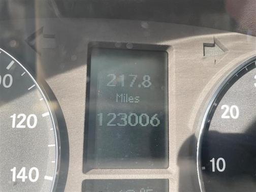 2005 Mercedes-Benz C-Class Luxury