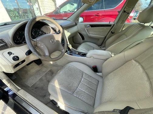 2005 Mercedes-Benz C-Class Luxury