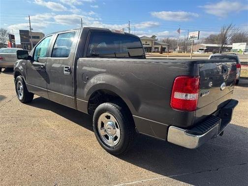 2006 Ford F-150 SuperCrew 139" XLT