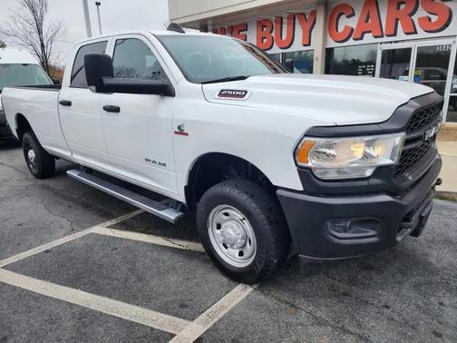 2022 RAM 2500 Tradesman Crew Cab 4x4 8' Box