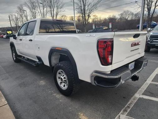 2023 GMC Sierra 2500 Pro