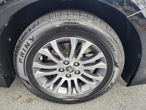 2019 Toyota Sienna XLE Premium