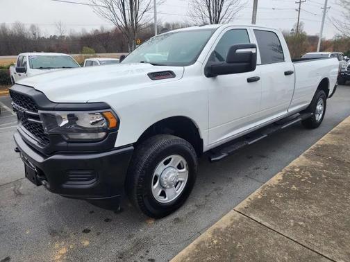 2023 RAM 2500 Tradesman Crew Cab 4x4 8' Box