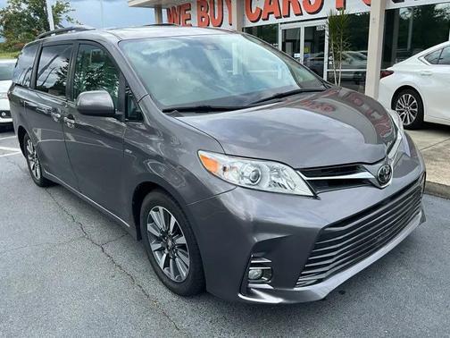 2018 Toyota Sienna XLE Premium