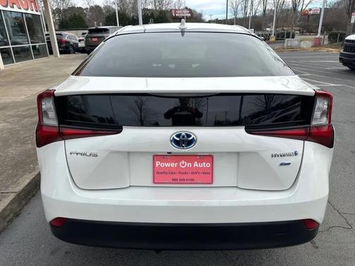 2020 Toyota Prius XLE