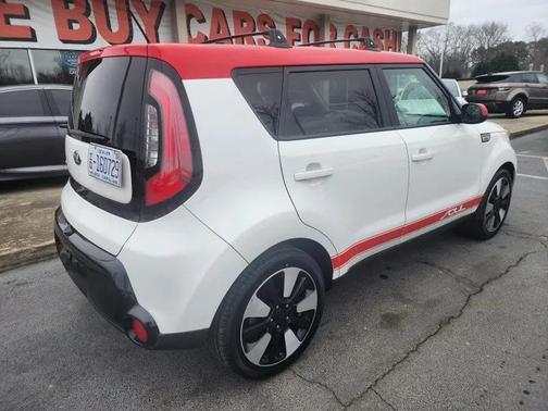 2016 Kia Soul +