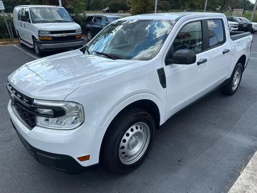 2022 Ford Maverick XL