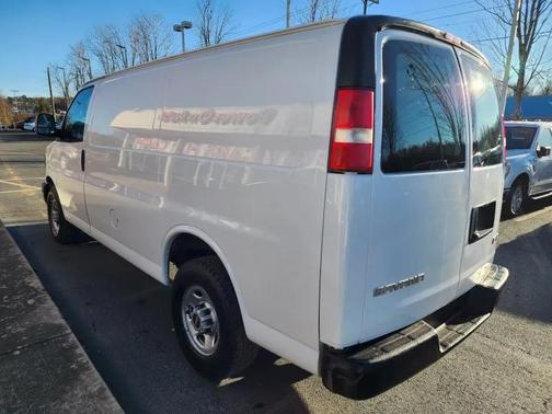 2017 GMC Savana 2500 Work Van