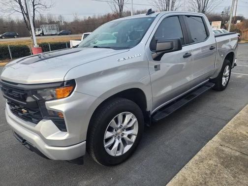 2022 Chevrolet Silverado 1500 Custom