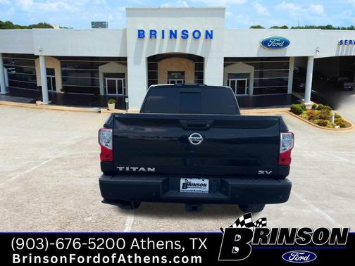 2021 Nissan Titan SV