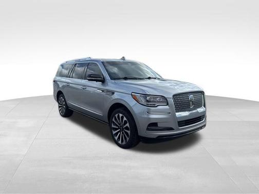 2023 Lincoln Navigator L Reserve