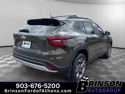 Harvest Gold / Bronze 2024 Chevrolet Trax LT