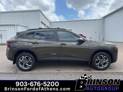 Harvest Gold / Bronze 2024 Chevrolet Trax LT