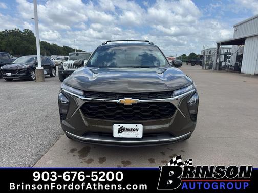 Harvest Gold / Bronze 2024 Chevrolet Trax LT