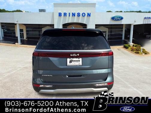 2024 Kia Carnival EX