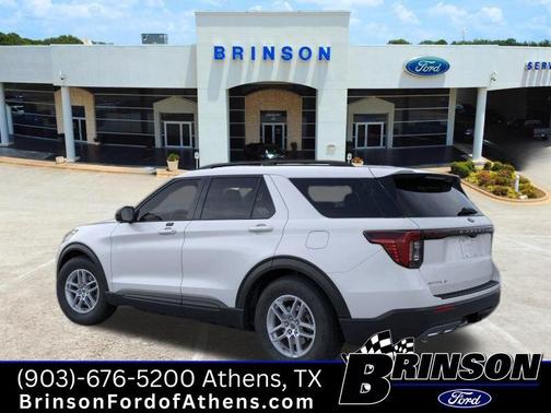 Space White Metallic 2026 Ford Explorer Active