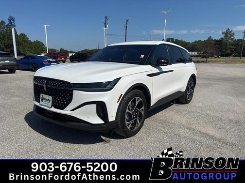 White Platinum Tri-Coat Metallic 2024 Lincoln Nautilus Premiere